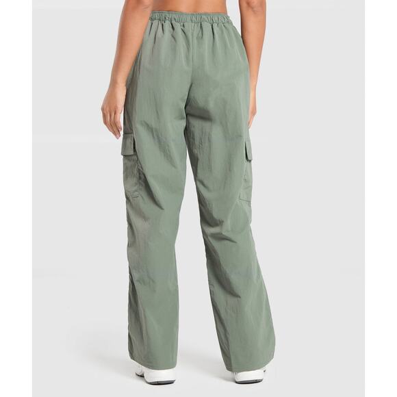 Gymshark Green Cargo Pants - Picture 2 of 11